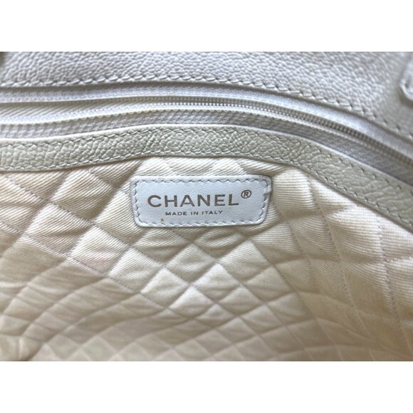Chanel Ivory Goatskin Perforated Large CC Tote - Picture 8 of 12